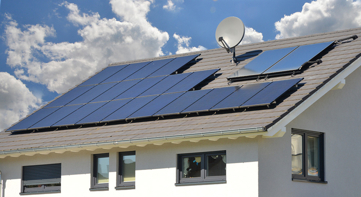Photovoltaik bei Martin Meyer Elektro in Uettingen